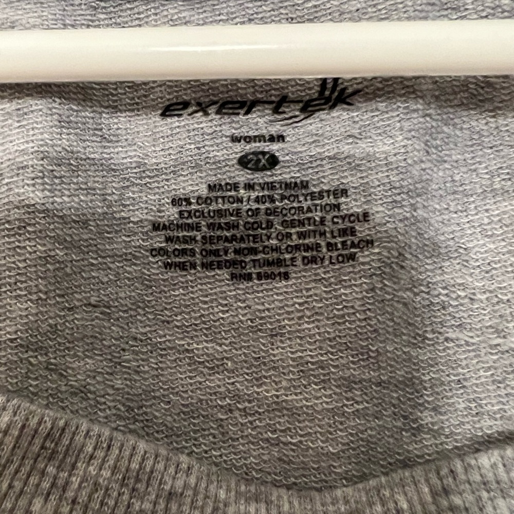 Sweater - Picture 4 of 4